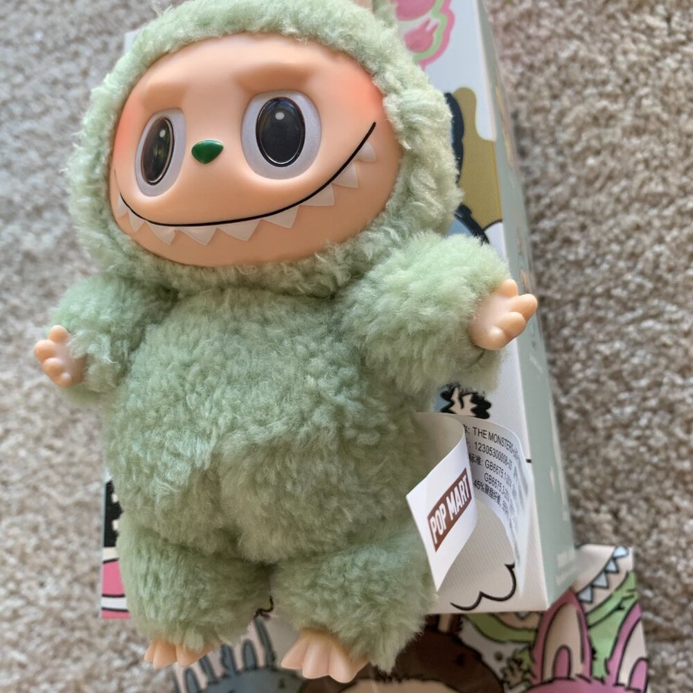 Labubu The Monsters Exciting Macaron GreenGrape - Picture 9 of 9